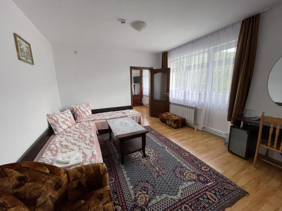 Family Hotel Panorama Sarnitsa Luaran gambar