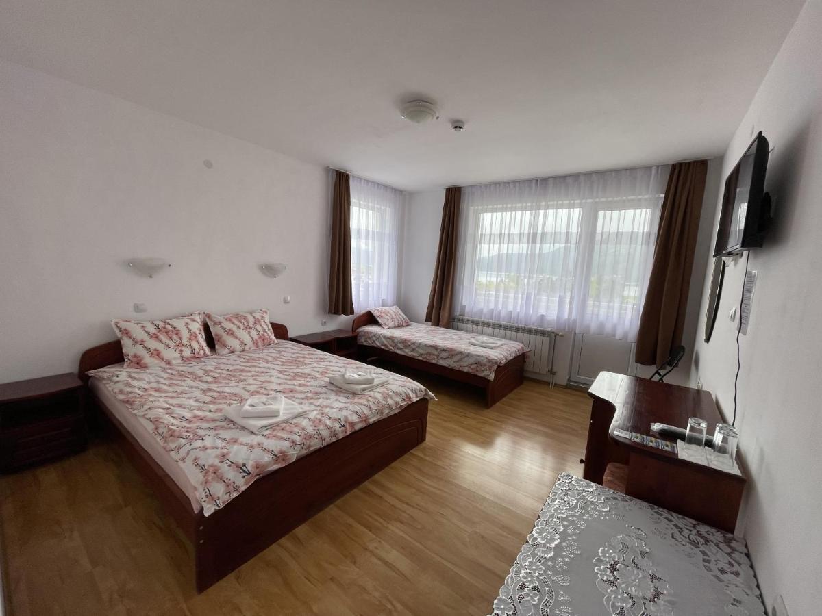 Family Hotel Panorama Sarnitsa Luaran gambar