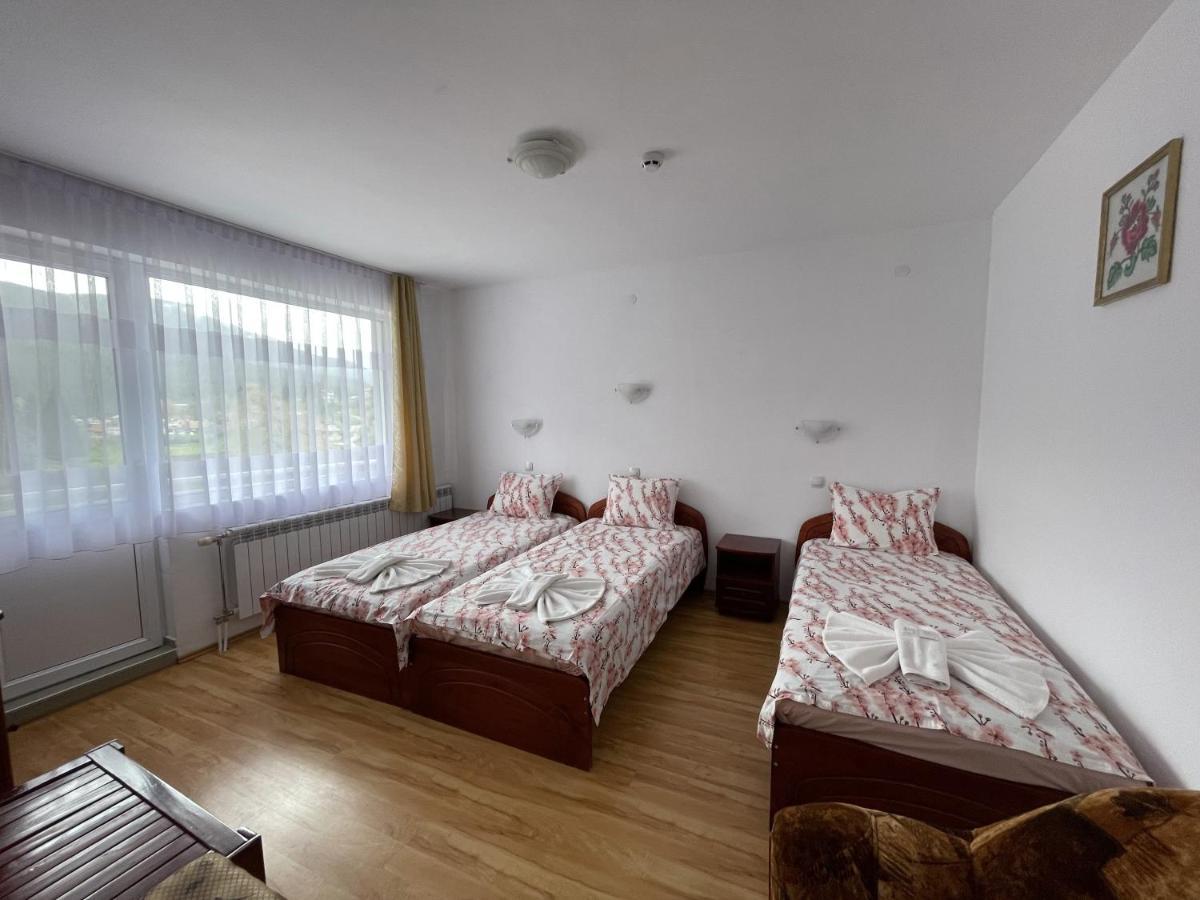 Family Hotel Panorama Sarnitsa Luaran gambar