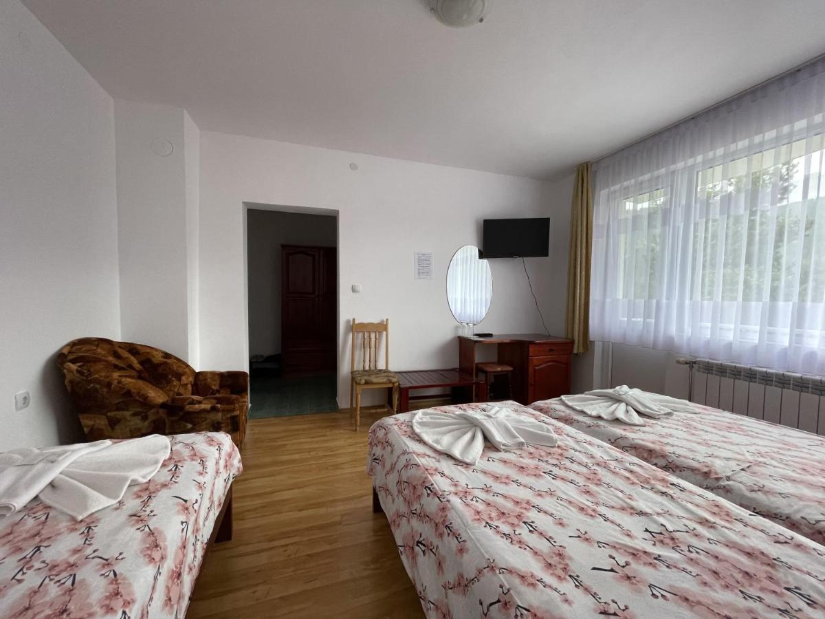 Family Hotel Panorama Sarnitsa Luaran gambar