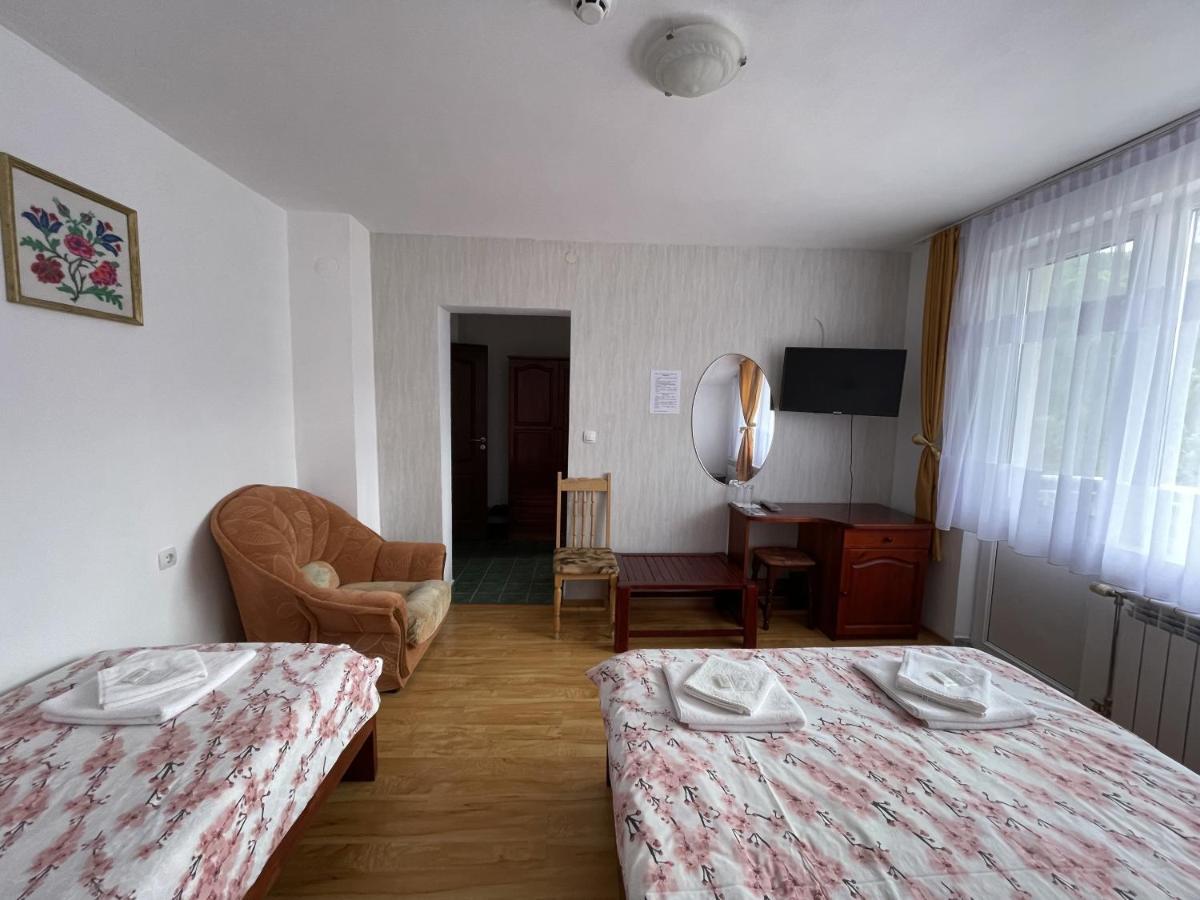 Family Hotel Panorama Sarnitsa Luaran gambar